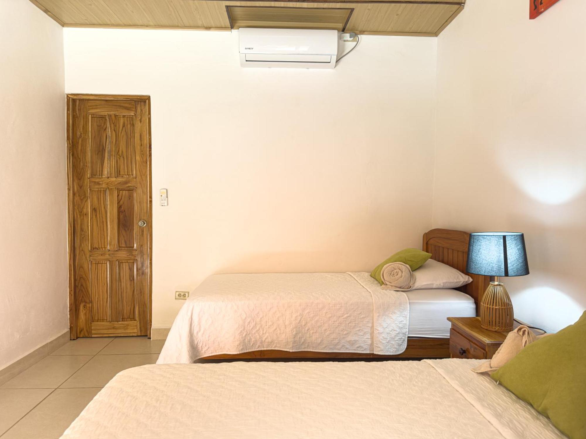 Hostal Familiar Rolo Santa Catalina Exterior photo